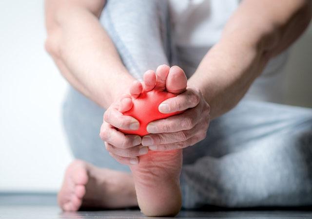 Cách massage giảm đau nhức ở gan bàn chân