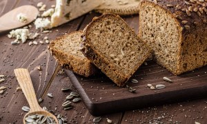 Ăn bánh mì có giảm cân không? Cách làm bánh mì giảm cân
